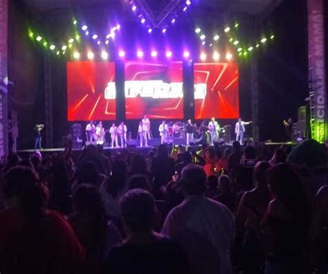 Pesado y Apache celebran a madres en Plaza Mayor de Torreón Telediario