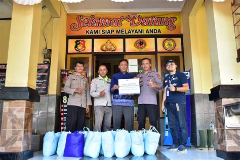 Peduli Bencana Banjir Longsor Garut Unit Respon MAI Berikan Bantuan