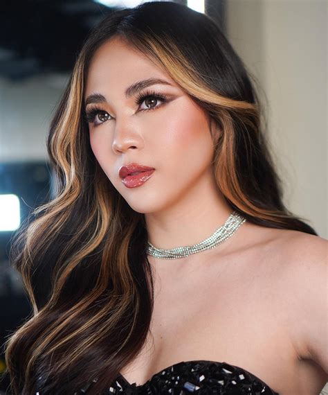 Janella Salvador Rcelebsph