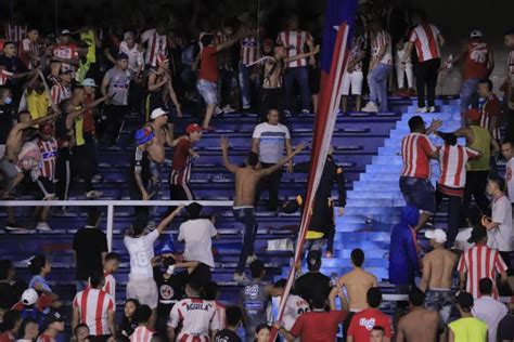 Proh Ben El Ingreso Del Frente Rojiblanco Sur Al Estadio Metropolitano