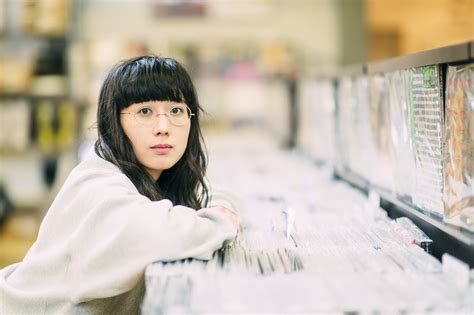 柴田聡子が〈全員幸せになるぞ〉と決意した新作『がんばれメロディー』 Mikiki By Tower Records