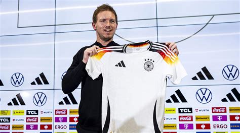 Bundestrainer Nagelsmann Verl Ngert Vertrag Bis Zur Wm Dfb