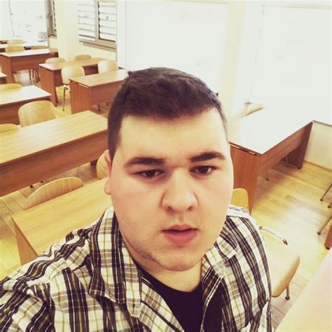 AOPolaSwOHT6yaaY_0wKOS-cVPzJBgj8IuQ_ugCZMcyyUA=s900-c-k-c0x00ffffff-no-rj