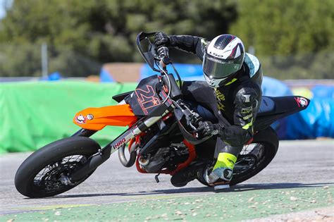 Sm Villena Diogo Moreira L Der Del Supermoto Nacional