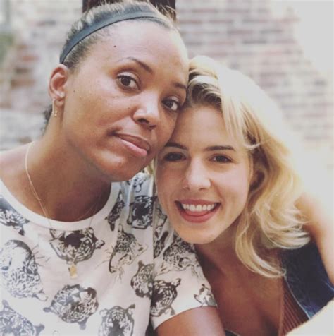 Aisha Tyler Reveals Shes Dating Actress Emily Bett Rickards