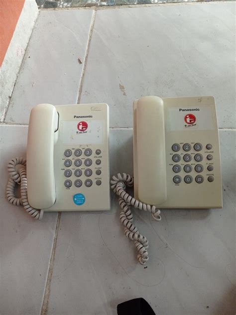 Pesawat Telepon Rumah Kantor Panasonic KX TS505MX Elektronik Lainnya