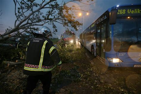 Nakon Nekoliko Sun Anih Dana Sti E Nam Velika Promjena Olujni Vjetrovi