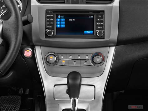 2015 Nissan Sentra: 17 Interior Photos | U.S. News