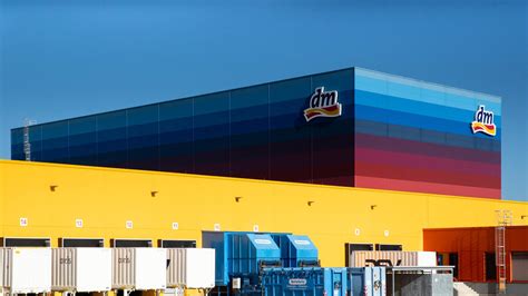 dm-drogerie markt, Germany: Highly automated DC with a focus on people ...