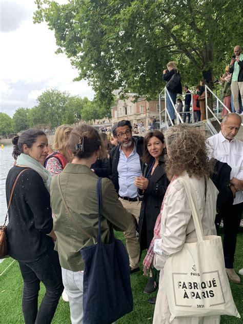 Lu E S Paris En Commun On Twitter Rt Cbrossel Avec Anne Hidalgo