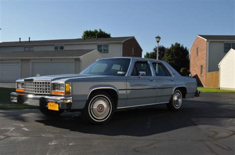 1987 Ford LTD Crown Victoria S Sedan 4 Door 5 0L Classic Ford Crown