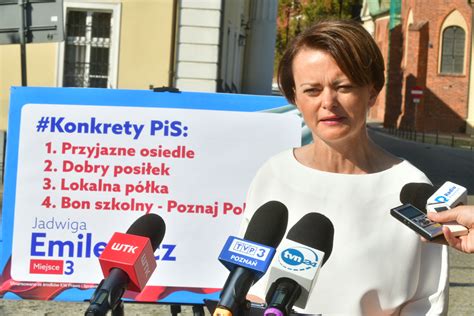 Pis Czyta Program Po Sprzed Lat I Rozlicza Parti Tuska Z