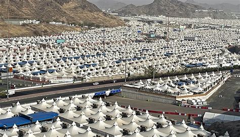 Pilgrims Ascend Mt Arafat For Climax Of Largest Hajj In History