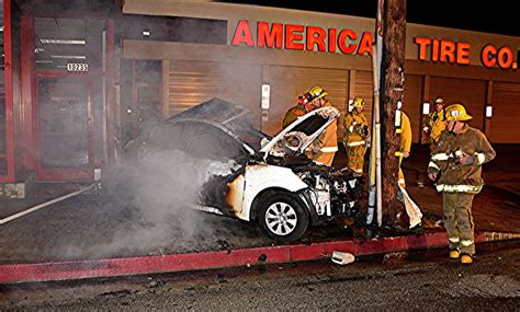 Motorist Killed In Fiery Balboa Boulevard Crash Was Northridge Man 25