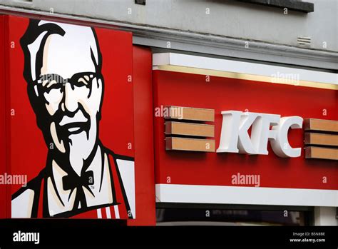 Kentucky Fried Chicken Kfc Signo Fotografía De Stock Alamy