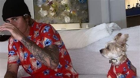 Justin Bieber (and His Dog, Oscar) Find The Perfect Hawaiian Shirts | Vogue