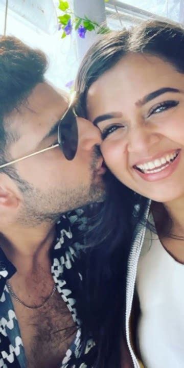 Karan Kundra Tejasswi Prakash 💕 Cute Love Story Shorts Viral Trending Shorts Youtube