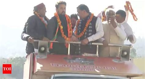 Uttarakhand Assembly Polls Anurag Thakur Cm Dhami Lead Bjps Vijay