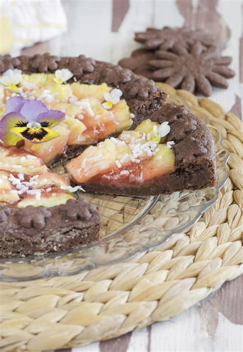 Crostata Al Cacao Confettura Di Fragole E Ananas Zucchero E Dolci Magie