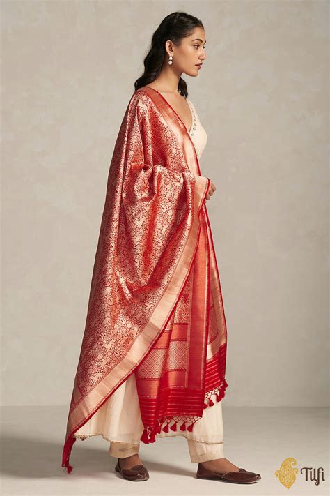 Red Pure Katan Silk Banarasi Handloom Dupatta Tilfi