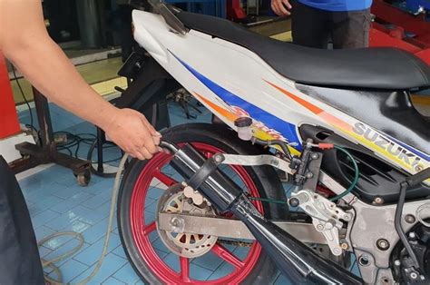 Tilang Uji Emisi Mulai Berlaku Ini Tips Agar Motor Tak Bisa Lolos