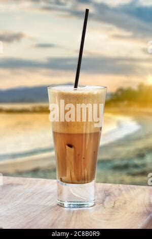 Frappe Eiskaffee Am Strand Sommer Iced Coffee Frappuccino Frappe