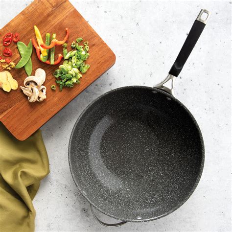 Verde Ceramic Nonstick 12” Wok | Ceramic Coated Cookware | Nordic Ware