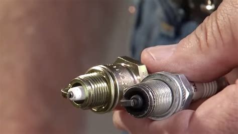 7 Symptoms Of A Bad Spark Plug And Fuel Filter In The Car Geeknism