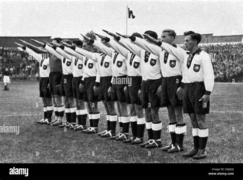 German team nazi salute berlin olympic games football Black and White ...