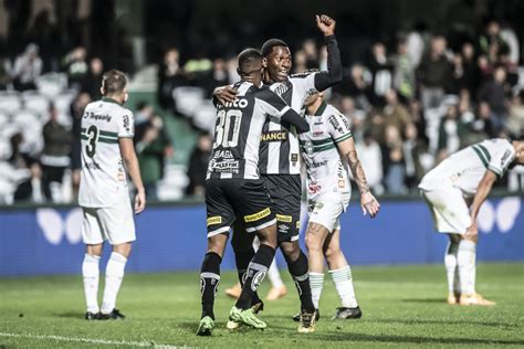 Retrospecto Angulo Marcou Nos Acr Scimos Na Ltima Vit Ria Do Santos