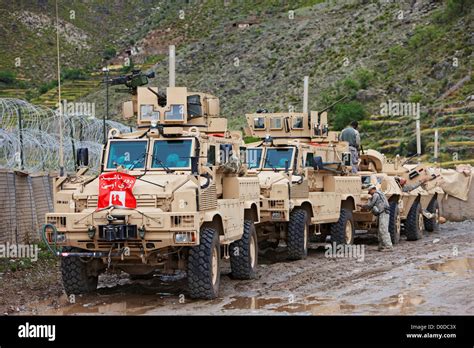 United States Army Convoy In Afghanistan Stock Photo Alamy