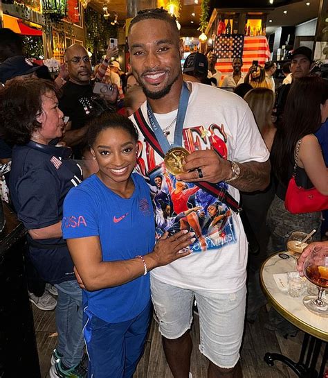 Fans Rip Into Simone Biles Husband Jonathan Owens For Odd Behavior After Gymnasts Olympic