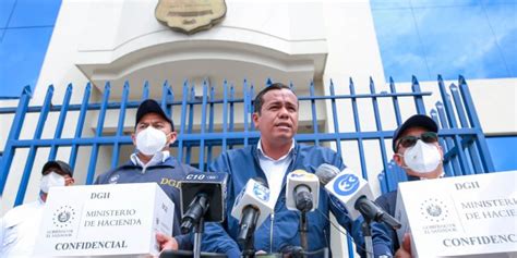 Hacienda presenta 8 nuevos casos de presunta evasión fiscal por 16 1