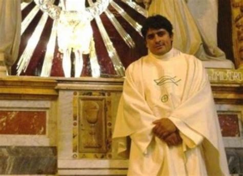 Elevan A Juicio La Causa Contra Un Sacerdote Acusado De Abusar De Una