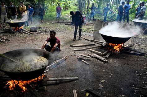 Menikmati Sedapnya Kuah Beulangong Kuliner Simbol Persatuan Dari Aceh