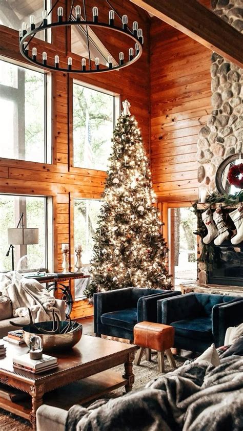 Cozy Christmas Cabin Decor Ideas | Christmas living rooms, Rustic ...