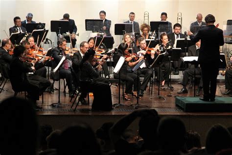 Pianista do DF executa solo de Mozart em concerto da Sinfônica nesta