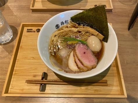 『特製淡麗醤油らぁめん』淡麗醤油らぁ麺 鶏松のレビュー ラーメンデータベース