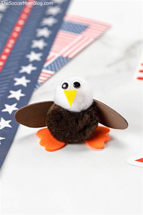 Pom Pom Bald Eagle Craft For Kids The Soccer Mom Blog