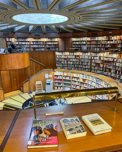 La Fascinante Biblioteca Del Instituto De Patrimonio Cultural