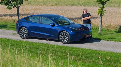 Erste Fahrt Im Tesla Model 3 Facelift Auto Motor Und Sport