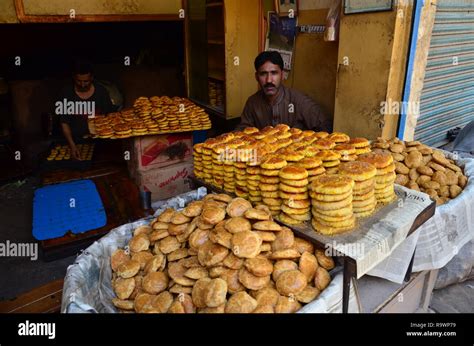 Traditional Kashmiri Kulcha In Muzaffarabad Pakistan Stock Photo Alamy