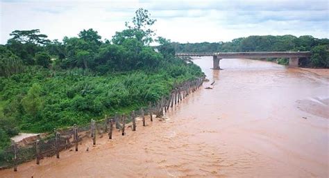 Santa Cruz Searpi registra crecidas en cuatros ríos del área metropolitana