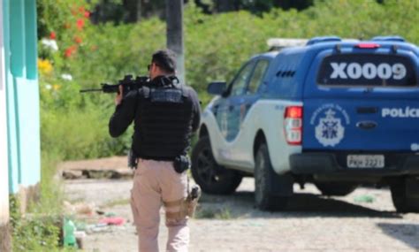 Polícia realiza operação contra facção que expulsou moradores de