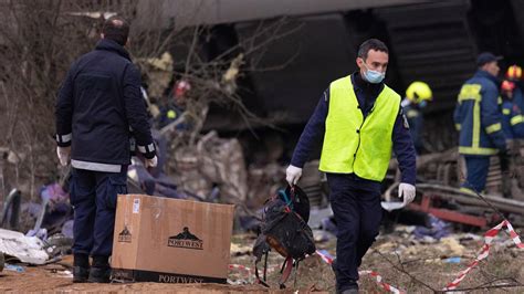 Detenido El Jefe De La Estación Tras El Choque De Dos Trenes En Grecia