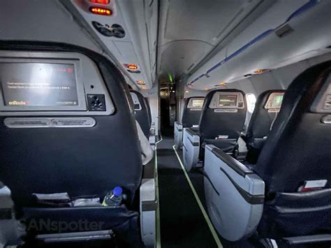 Air Canada Express CRJ-900 business class is shockingly decent – SANspotter