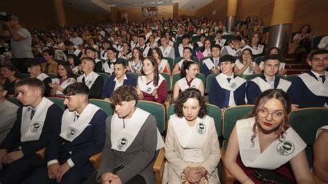 Algunas Im Genes De La Graduaci N Del Ies Alfredo Bra As De Carballo