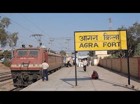 Mahakaushal Express Nizamuddin Se Jhansi Ki Or Agra Taj Mahal