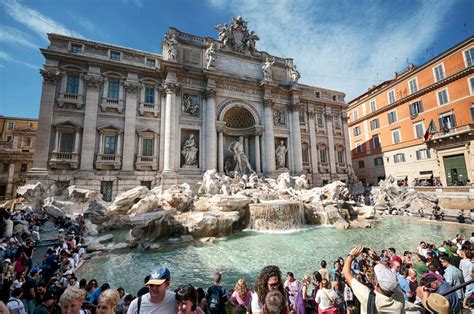 Fontana di Trevi: Storia e Architettura | ArcheoRoma