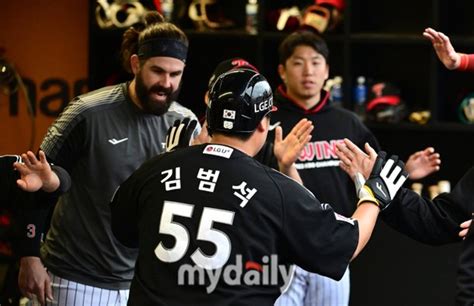 Md포토 김범석 Dh 2차전도 맹활약중 네이트 스포츠